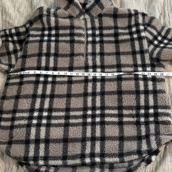 Koolaburra Black and Tan Plaid Turtleneck Sweater - Picture 5 of 8